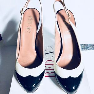 Original RED Valentino pumps classic black /white